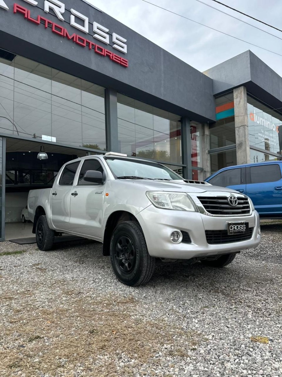Toyota Hilux Dx Pack 4X2